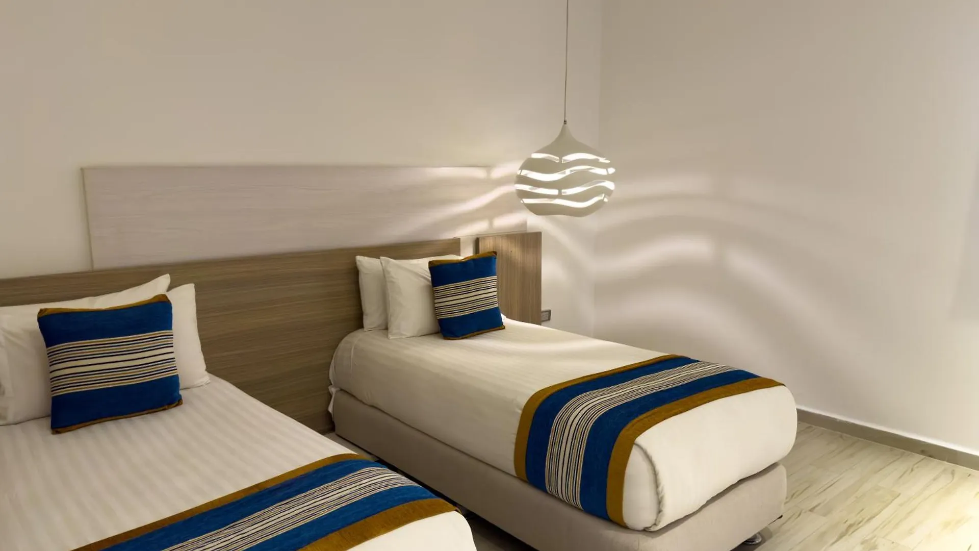 ****  Hotel Catedral Plaza Santa Marta  Colombia